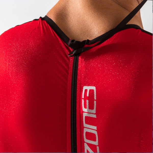 2026 Zone3 Streamline Back Zip Sleeveless Shorty Swimskin SS18MSTL101 - Sort / Rød
